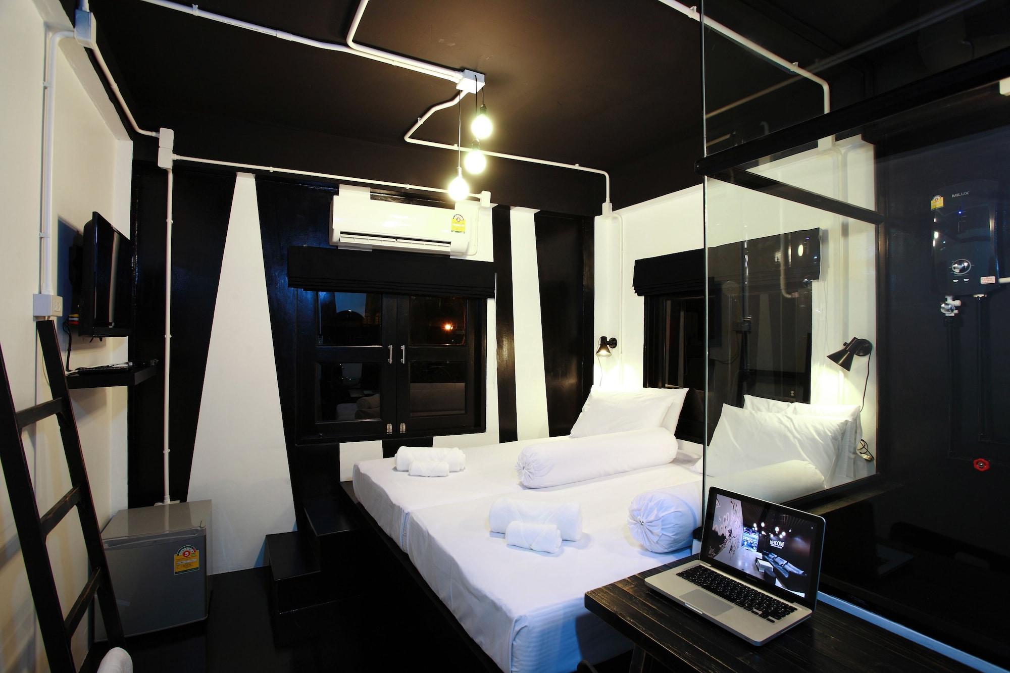 Meroom Phuket Екстериор снимка