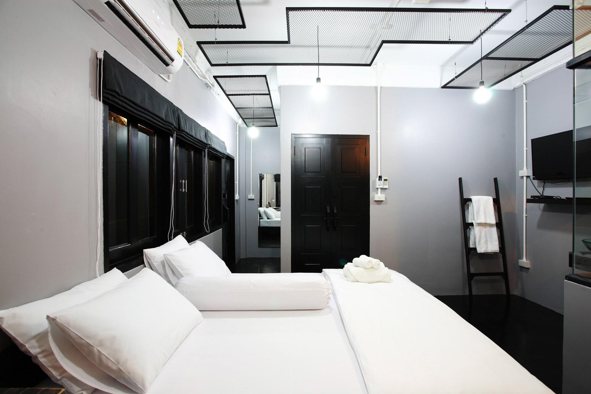 Meroom Phuket Екстериор снимка