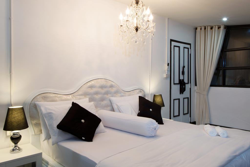 Meroom Phuket Стая снимка